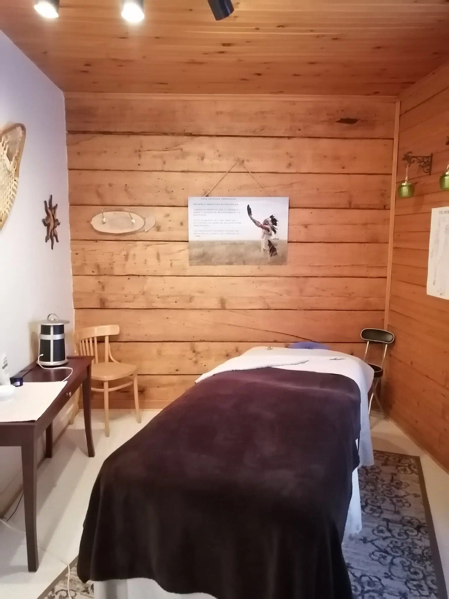 Salle Amérindienne de la Clinique de Massothérapie Descansa